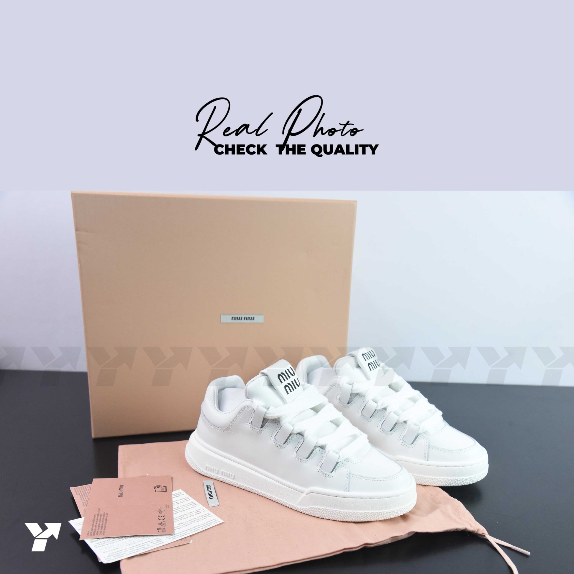 Miu Miu leather sneakers-White