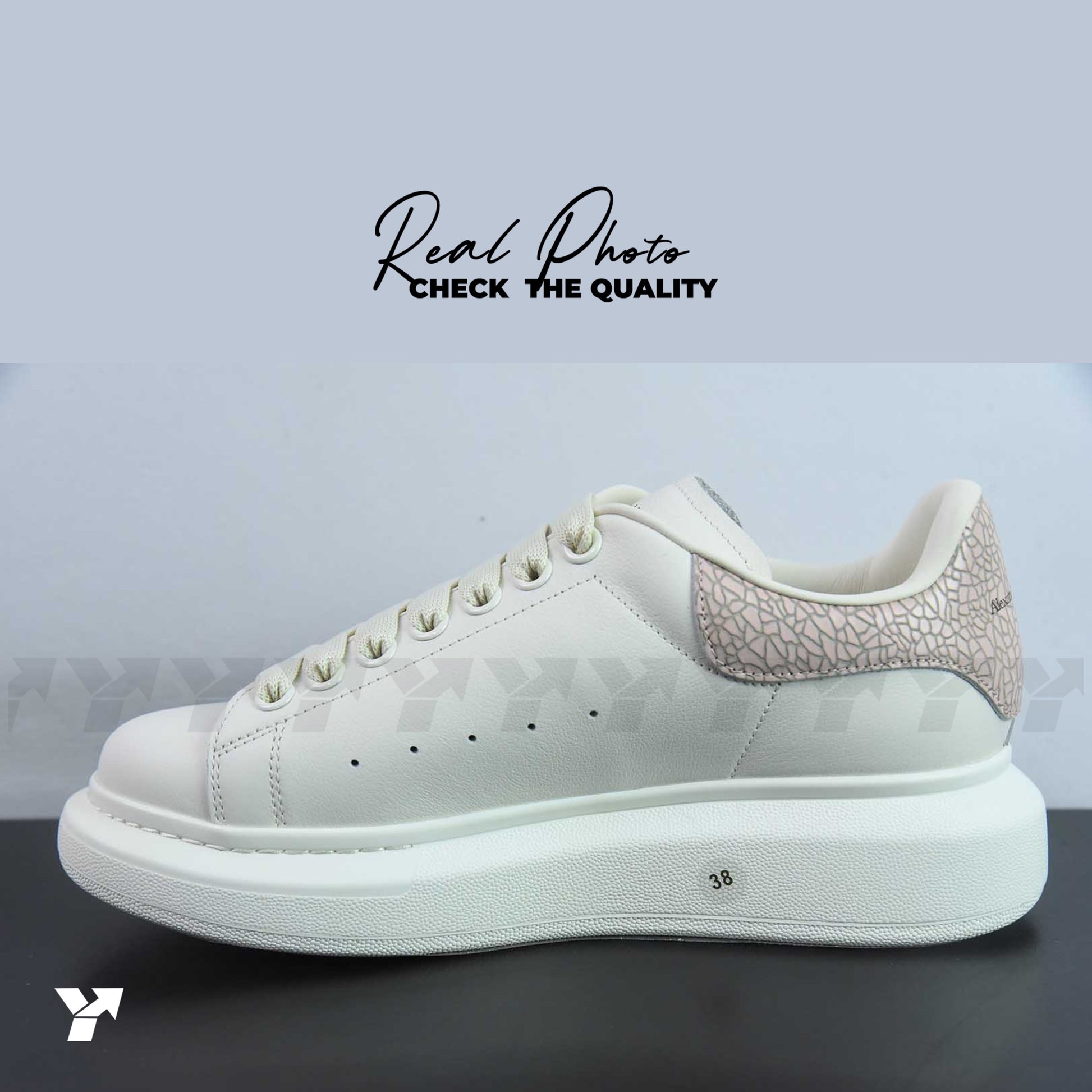 Alexander McQueen Wmns Oversized Sneaker 'Off-White Creamy pink’
