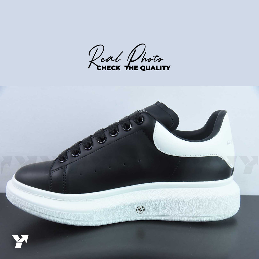 Alexander McQueen Oversized Sneaker 'Black White'
