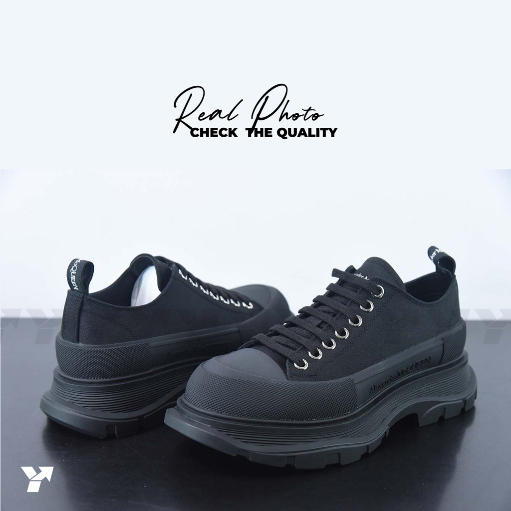 Alexander McQueen Tread Slick Low Lace Up-Black