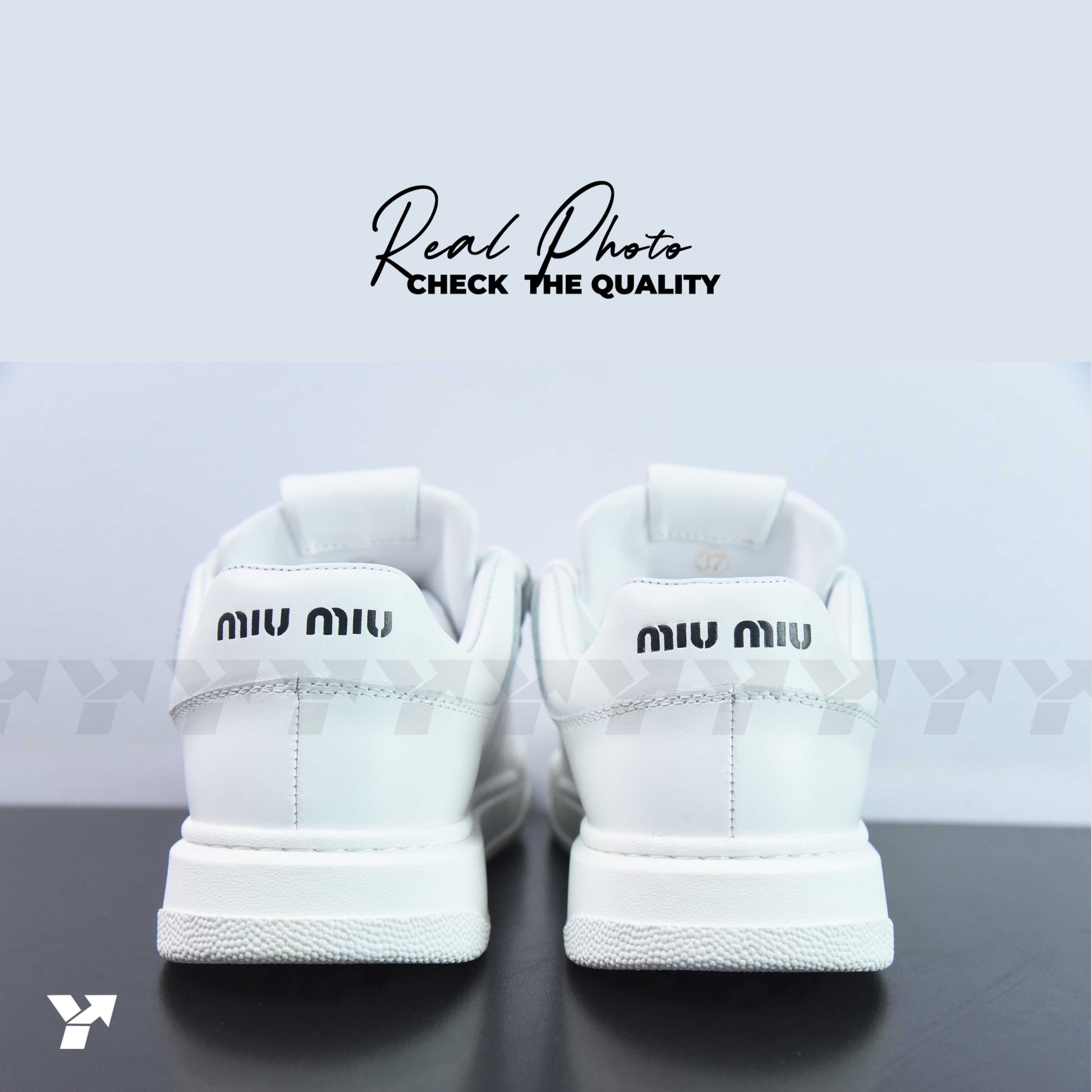 Miu Miu leather sneakers-White