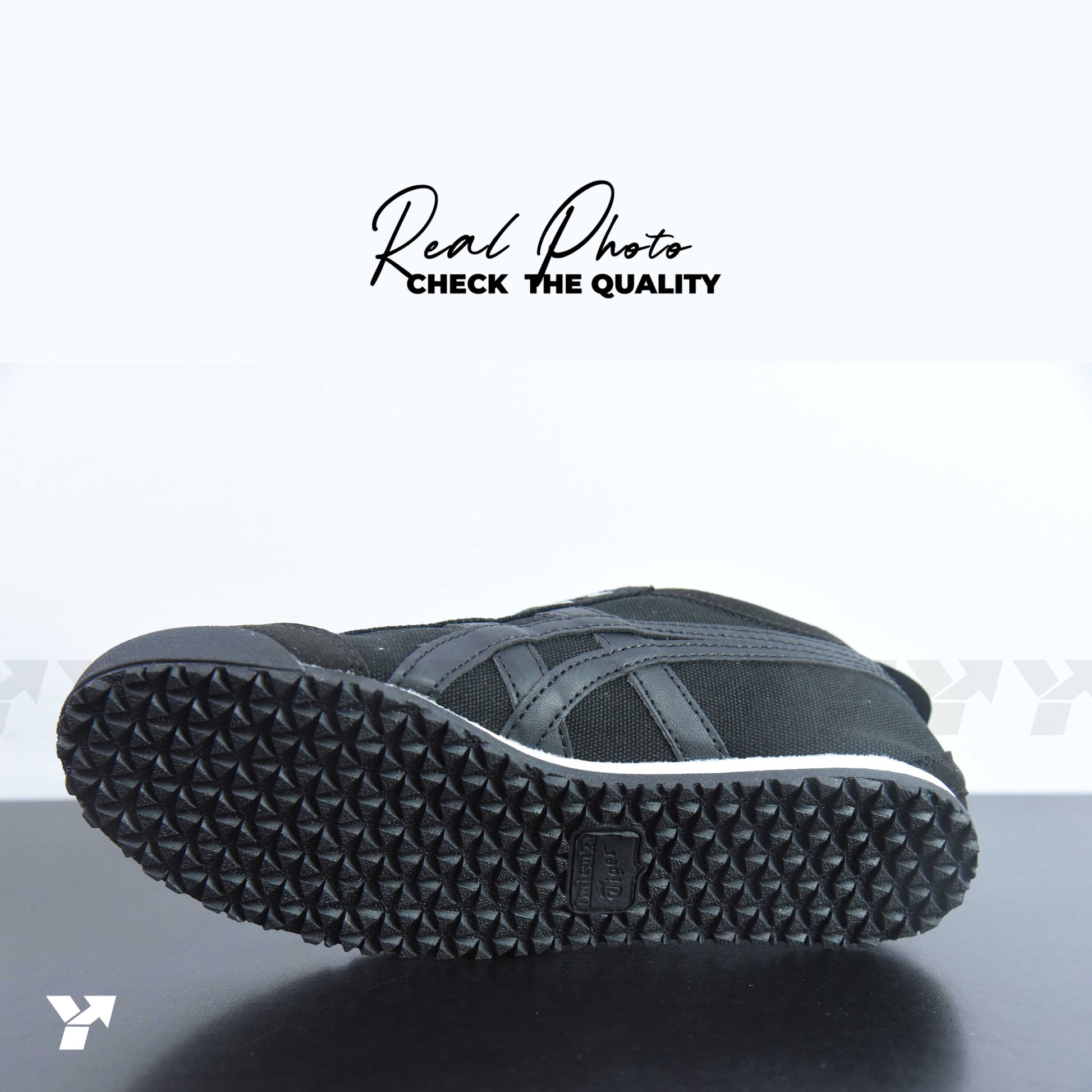 Onitsuka Tiger Mexico 66 Slip-On-Black