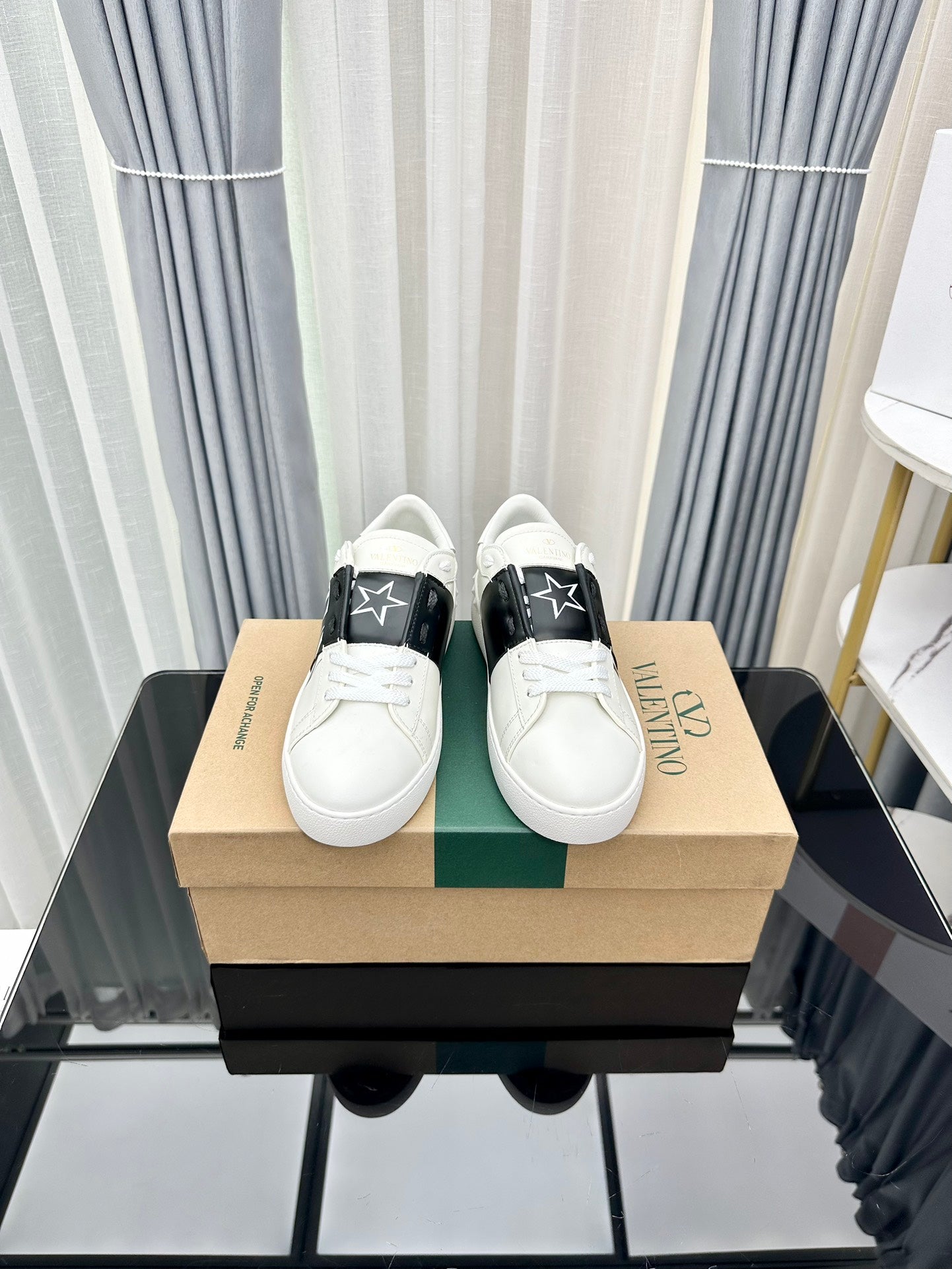 Valentino Star Open Low 'Logo Print - White'