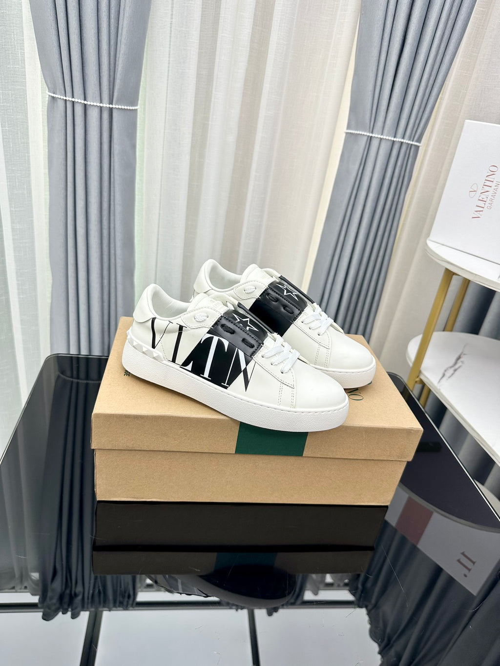 Valentino Star Open Low 'Logo Print - White'