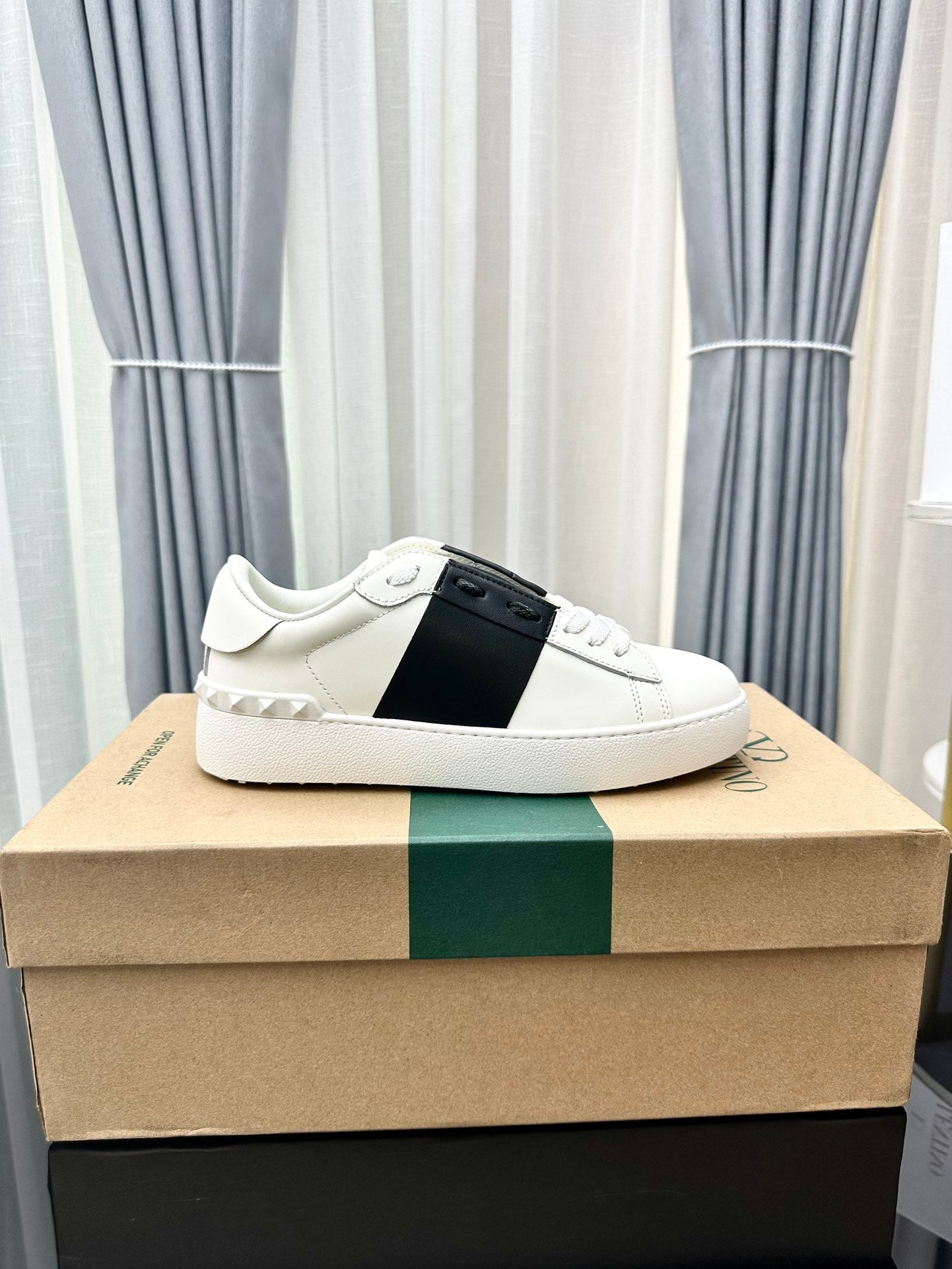 Valentino Wmns Open Sneaker 'White Black'