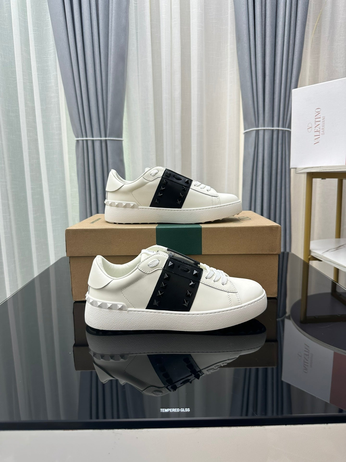 Valentino Garavani Rockstud Untitled Open Sneakers