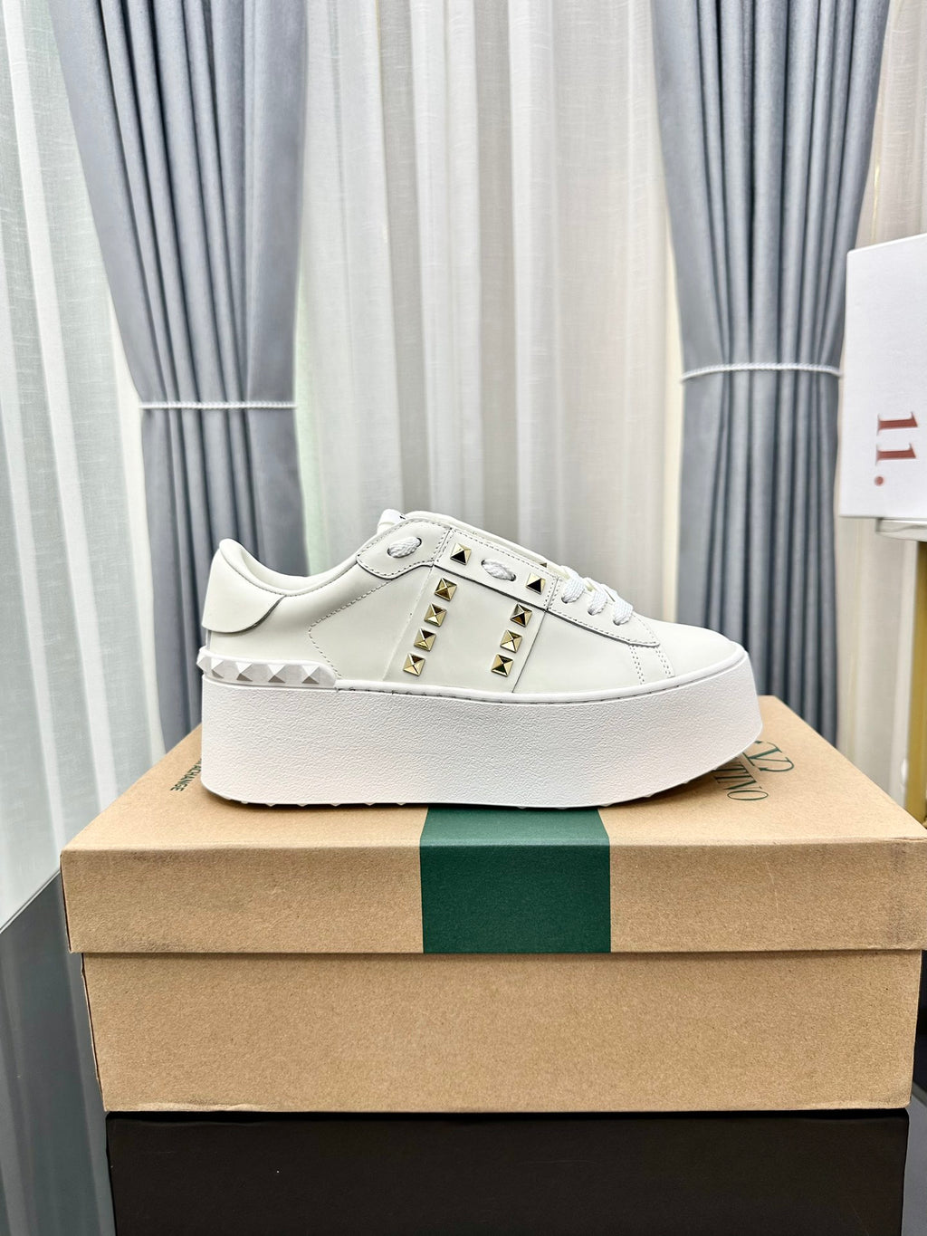Valentino Wmns Rockstud Platform 'Untitled - White'