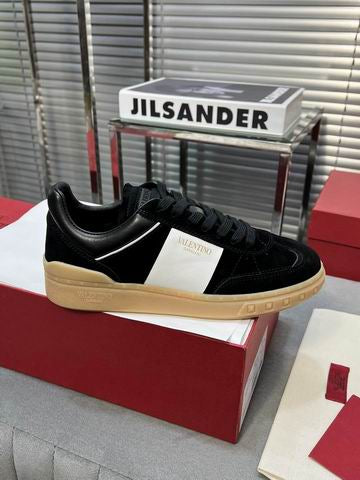 Valentino Garavani Upvillage Black Ivory