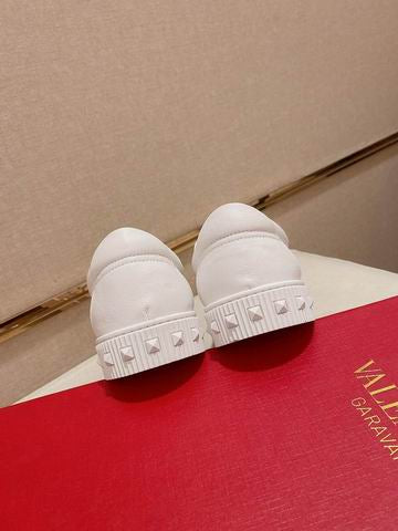 Valentino Garavani Cityplanet Calfskin White