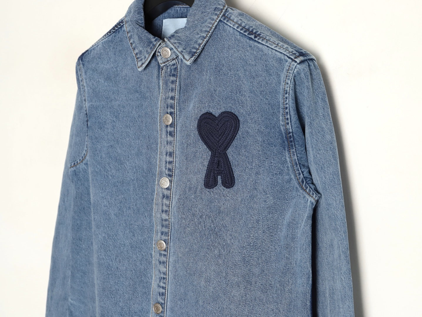 AMI PARIS  25Fw Woven Heart Embroidered Denim Shirt Jacket