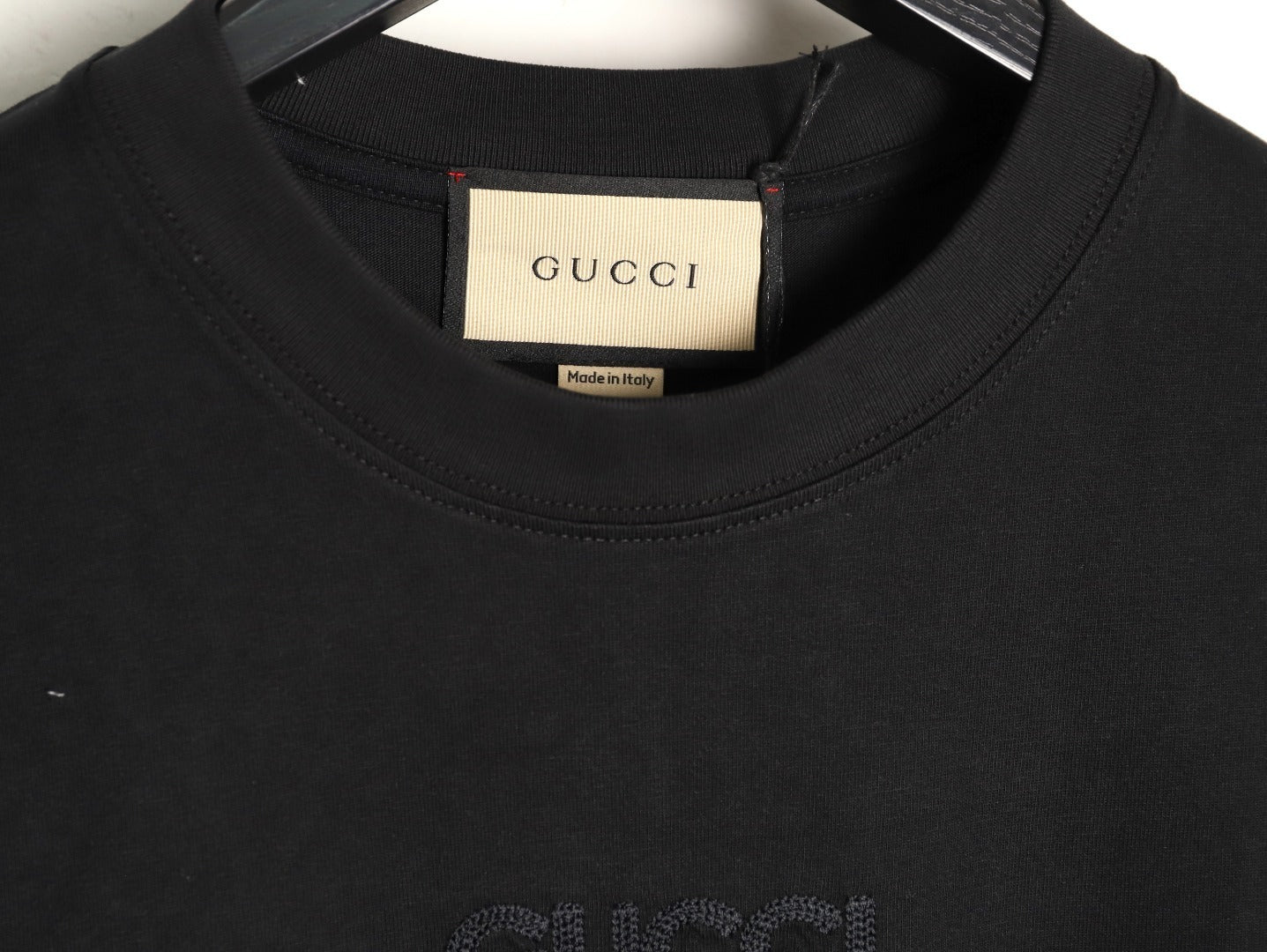 Gucci minimalist chain embroidered short-sleeved shirt