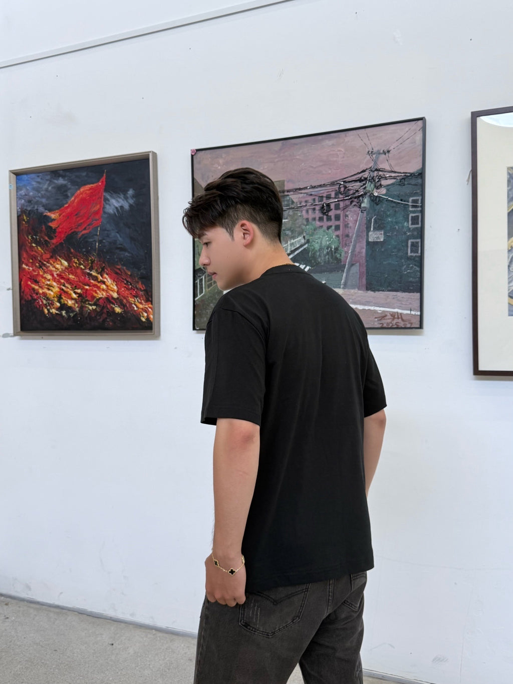 Gucci minimalist chain embroidered short-sleeved shirt