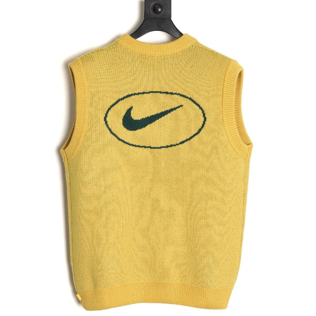 SUPREME X NIKE Collaboration Knitted Vest