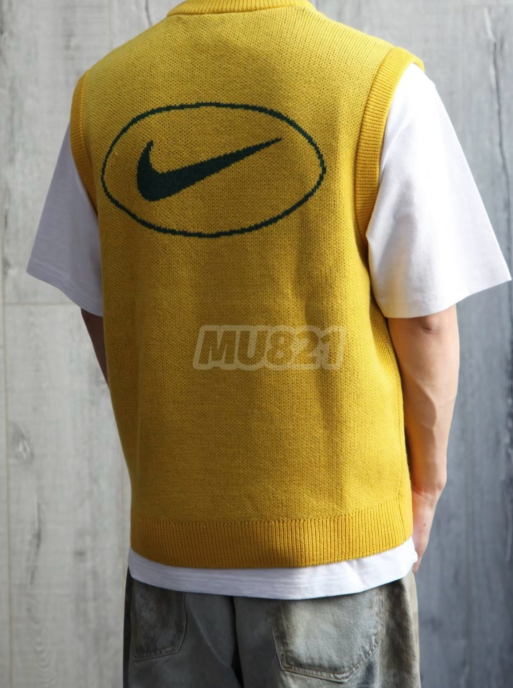 SUPREME X NIKE Collaboration Knitted Vest