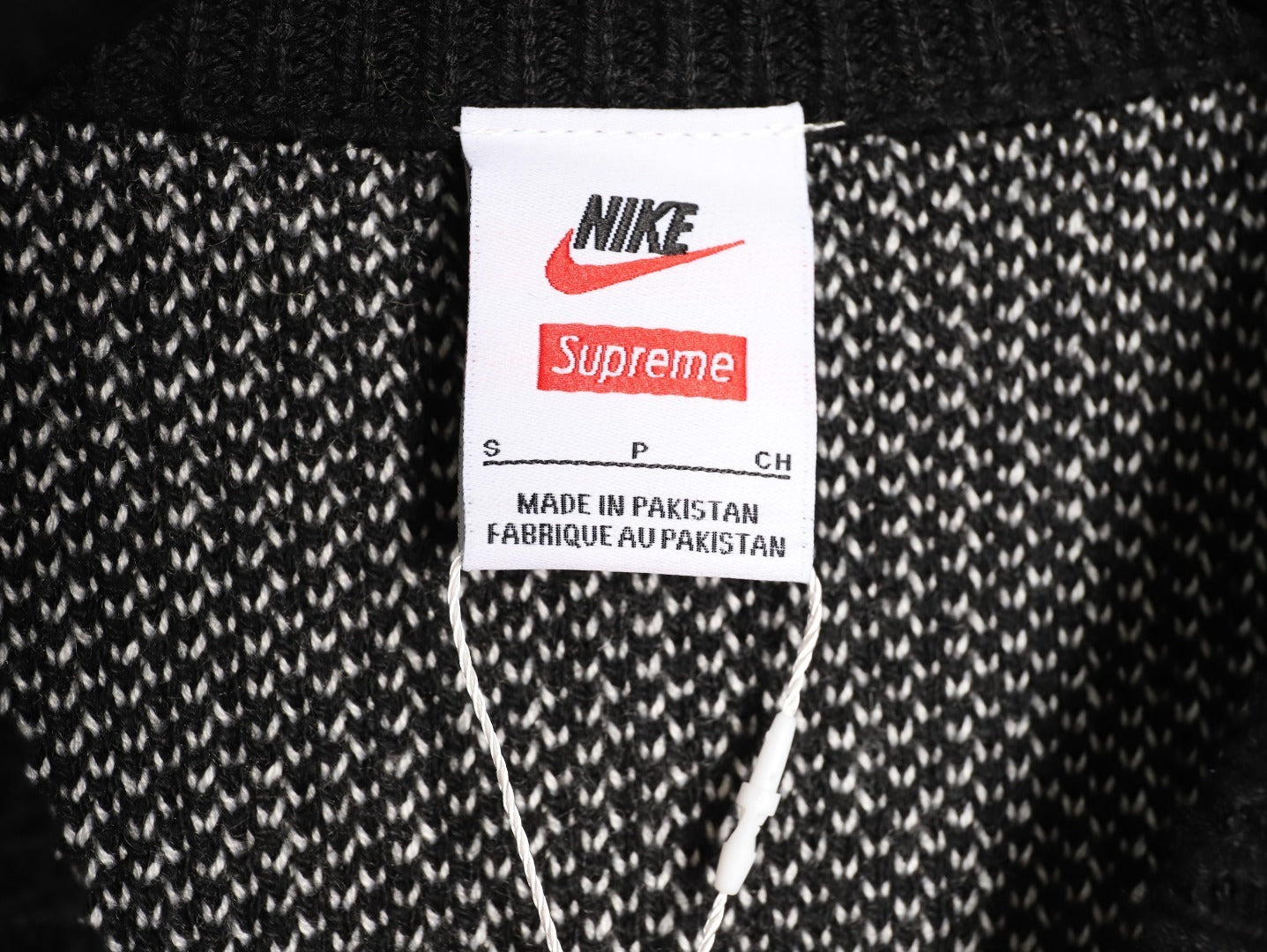 SUPREME X NIKE Collaboration Knitted Vest