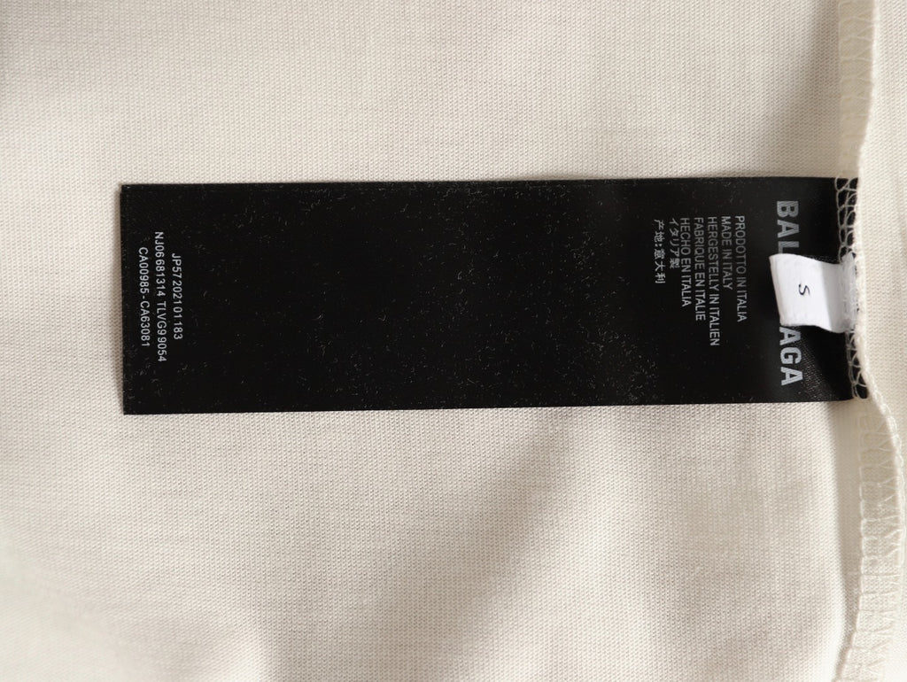 Balenciaga T-shirt with tote bag design