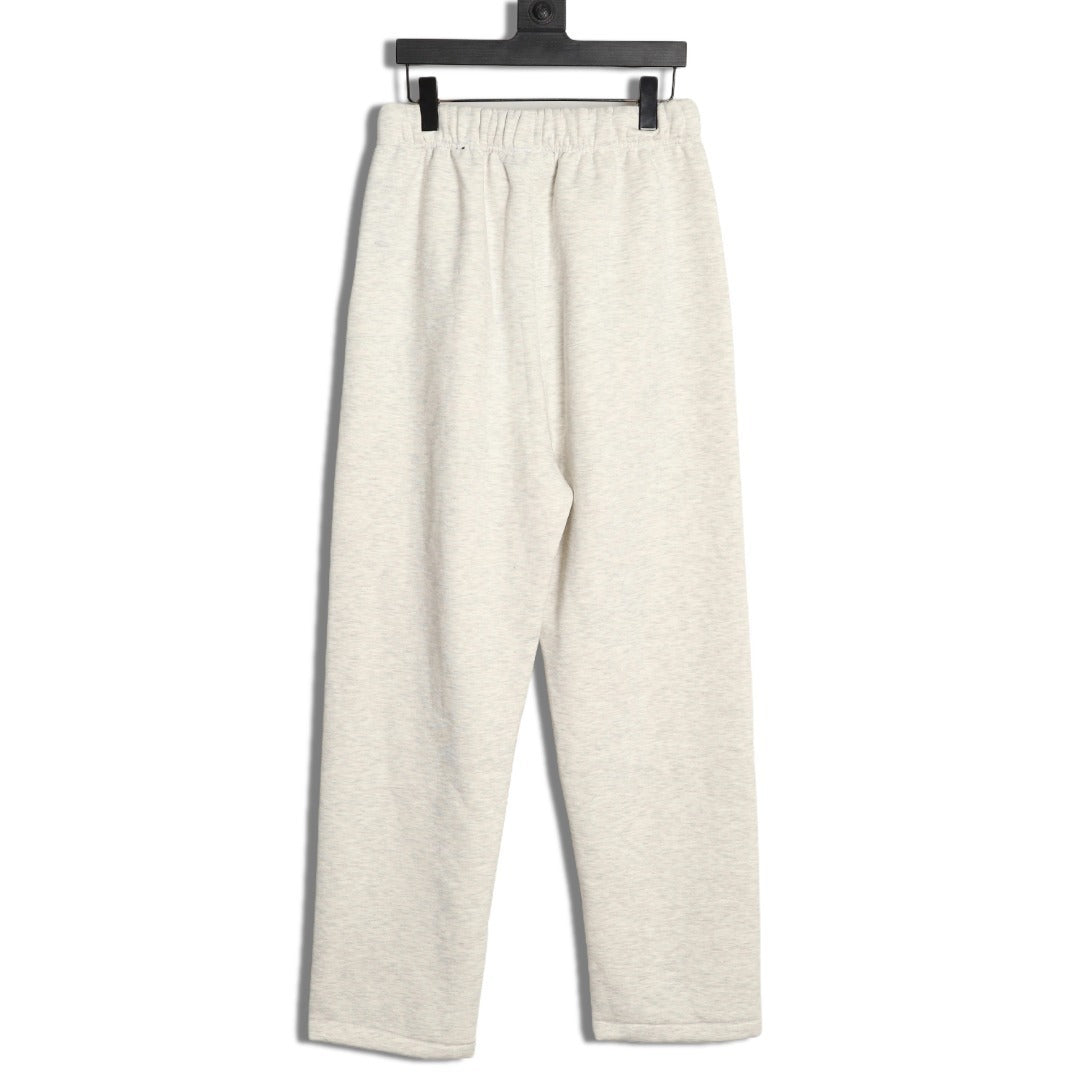 Essential Fear Of God Men’s collaboration with NBA Relaxed Sweatpants