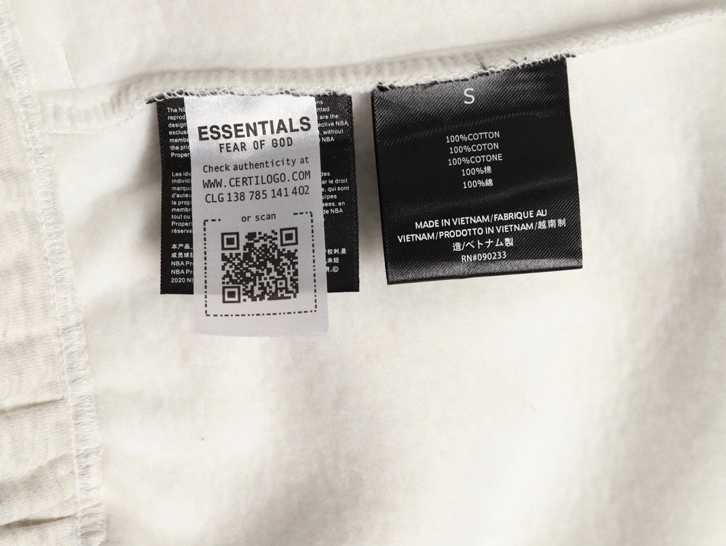 Essential Fear Of God Men’s collaboration with NBA Relaxed Sweatpants