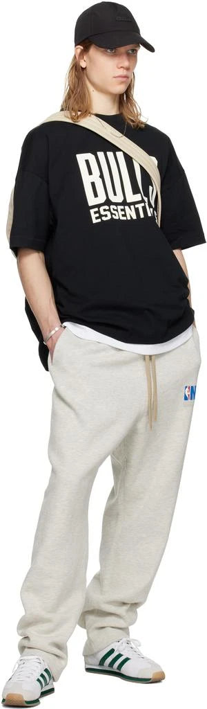 Essential Fear Of God Men’s collaboration with NBA Relaxed Sweatpants
