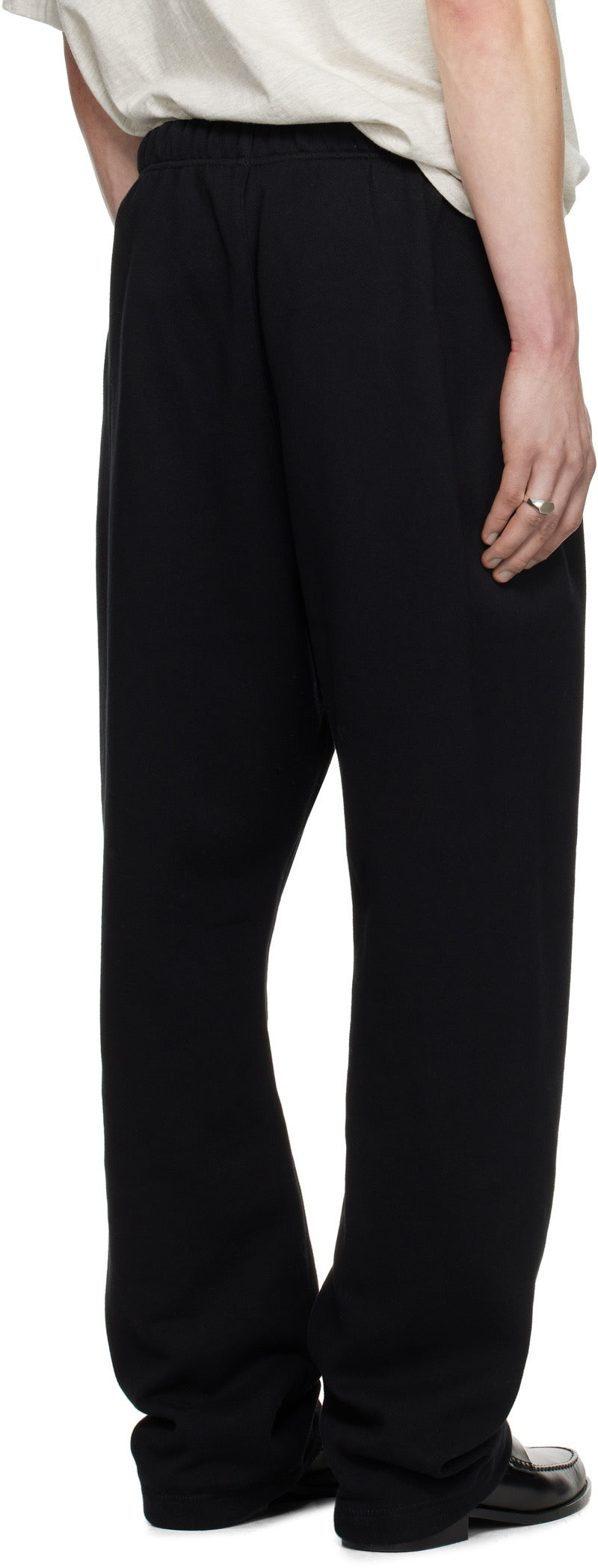 Essential Fear Of God Men’s collaboration with NBA Relaxed Sweatpants