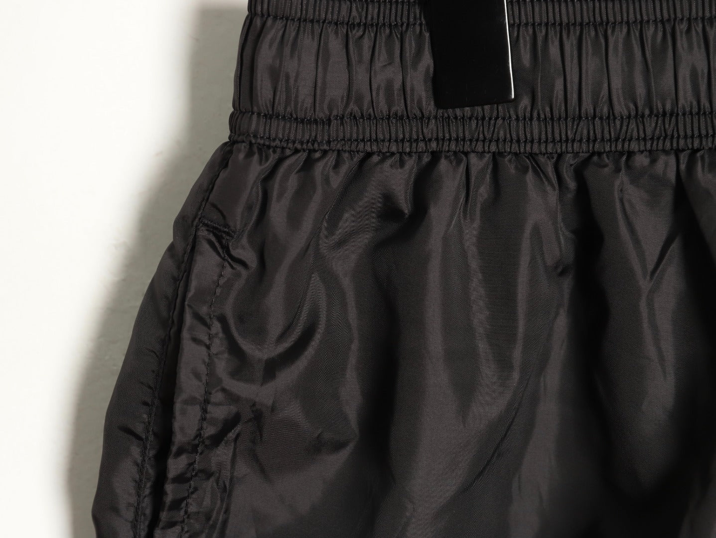 Moncler 25ss Reflective Logo Print Shorts