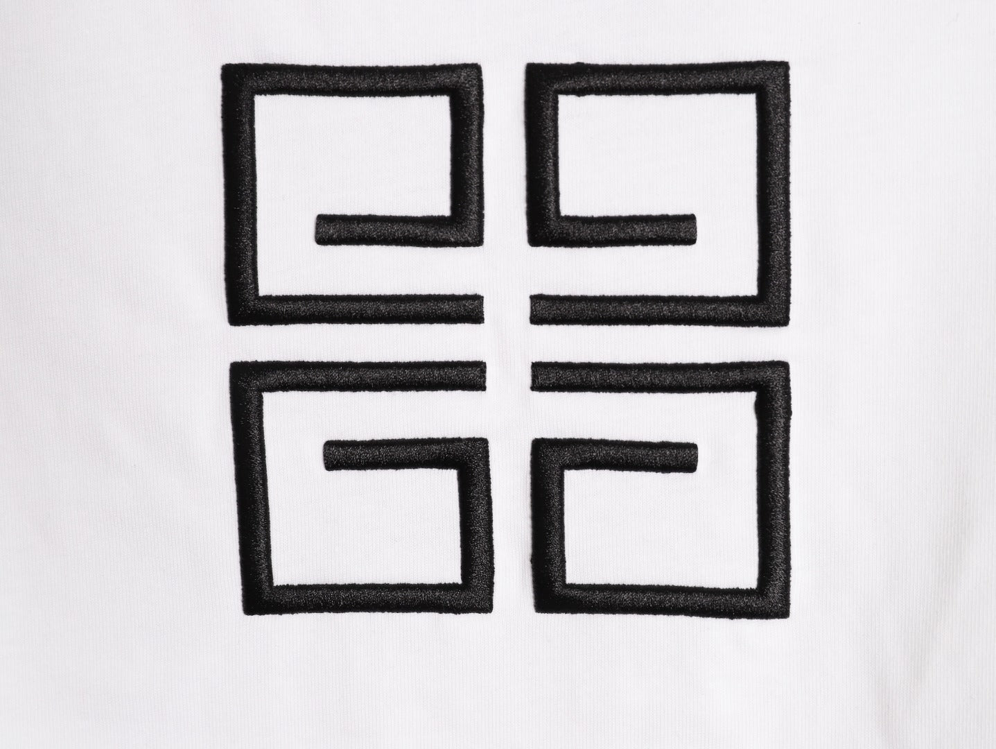 GIVENCHY Embroidered Logo Sleeve