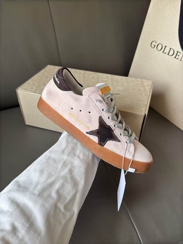 Golden Goose Super-Star in lilac suede