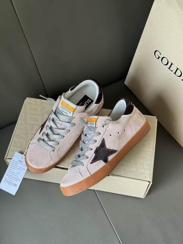 Golden Goose Super-Star in lilac suede