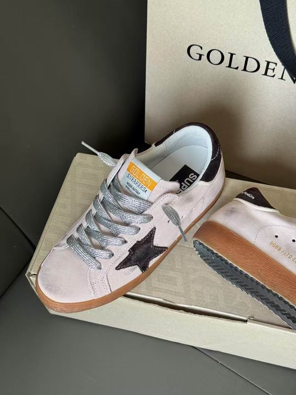 Golden Goose Super-Star in lilac suede