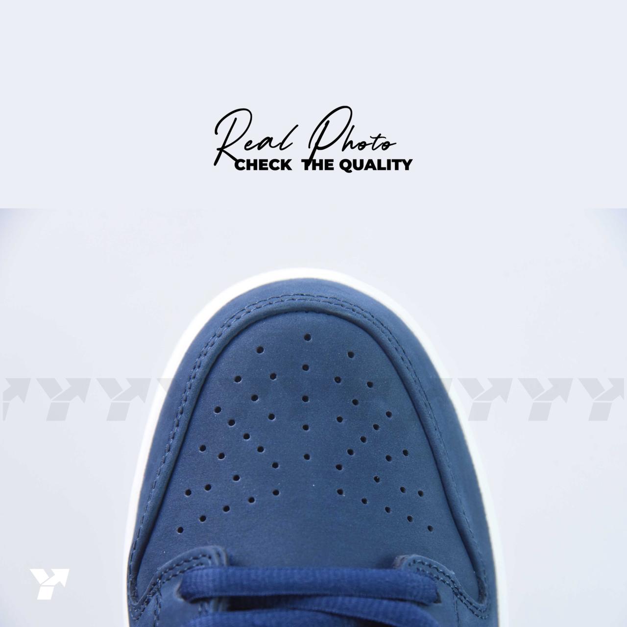 Nike SB Dunk Low-Navy Black Gum